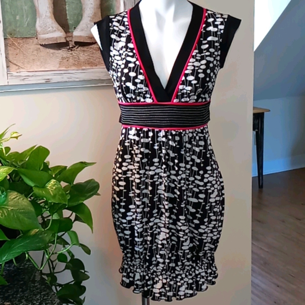 Speechless v neck Summer Dress (M)